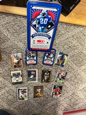 FOOTBALL TRADING CARDS
