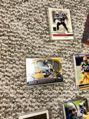FOOTBALL TRADING CARDS