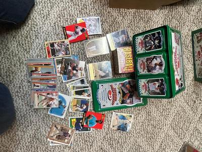 BASEBALL TRADING CARDS
