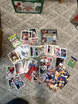 BASEBALL TRADING CARDS