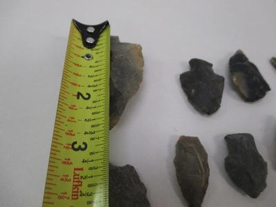 Assortment Of Arrowheads Choice 1