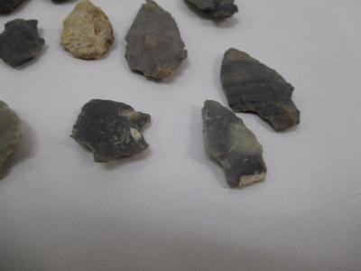 Assortment Of Arrowheads Choice 1
