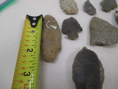 Assortment Of Arrowheads Choice 4