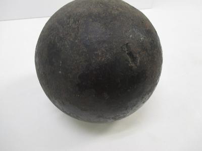Civil War Shell 12 Pounder Cannon 4.5 Diameter 8 Pounds Bormann Fuse