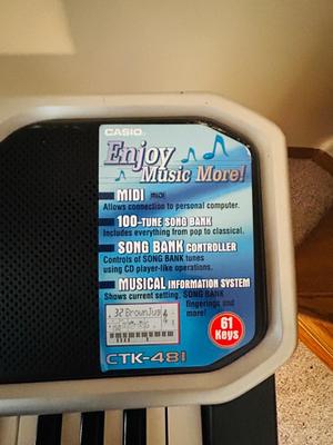 CTK-481 100 SONG BANK CASIO KEY BOARD WITH STAND AND BOOKS