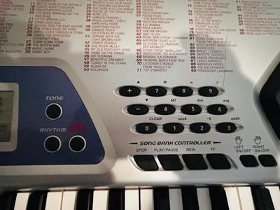 CTK-481 100 SONG BANK CASIO KEY BOARD WITH STAND AND BOOKS