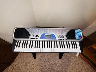 CTK-481 100 SONG BANK CASIO KEY BOARD WITH STAND AND BOOKS