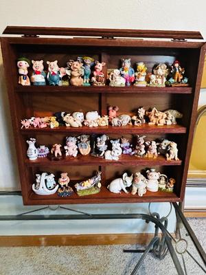DISPLAY CASE PACKED FULL OF PIGS