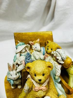 CHERISHED TEDDIES WITH PLATFORM AND MONTEFIORI WEDDING COUPLE