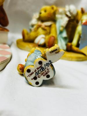 CHERISHED TEDDIES WITH PLATFORM AND MONTEFIORI WEDDING COUPLE