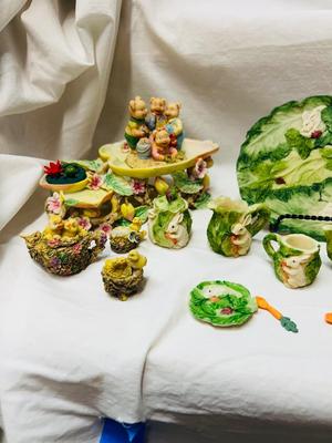 COLLECTIBLE MINIATURE TEA SETS