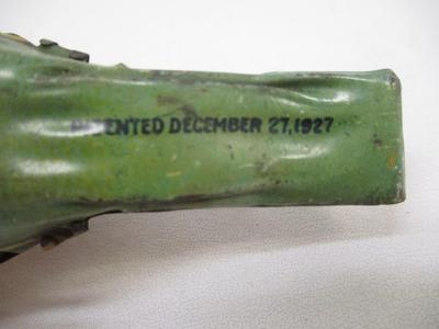 Vintage Tin Patented Dec 1927 Pecking Bird