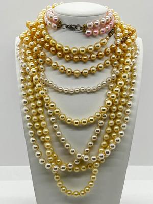 LOT 277J: Dripping in Pearls! Vintage Faux Pearl and Glass Beaded Necklaces