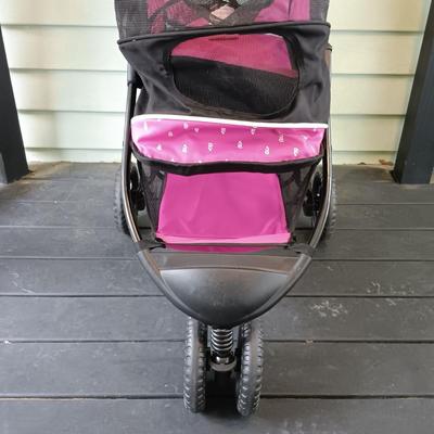 LOT 312: Pet Gear Inc. PG8250 Special Edition Pet Stroller