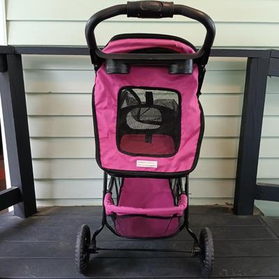 LOT 312: Pet Gear Inc. PG8250 Special Edition Pet Stroller
