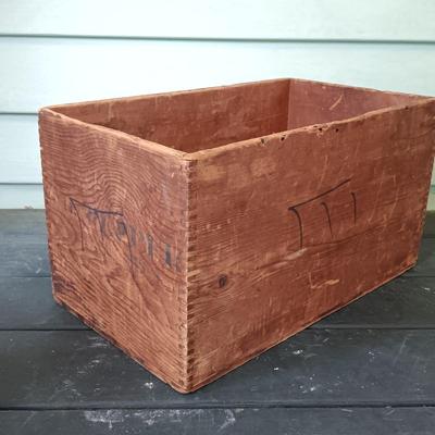 LOT 313: Antique Bohsemeem Spices Advertisement Wood Box with Holiday Decor