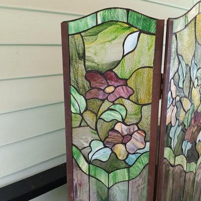 LOT 321: Butterflies and Flowers Stained Glass Fireplace Screen
