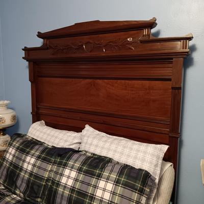 LOT 323: Stunning Early 20th Century Queen Size High-Back Bed Frame