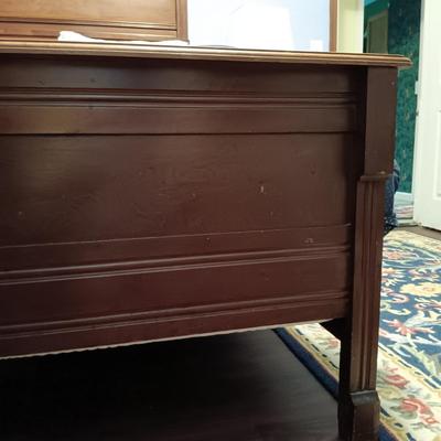 LOT 323: Stunning Early 20th Century Queen Size High-Back Bed Frame