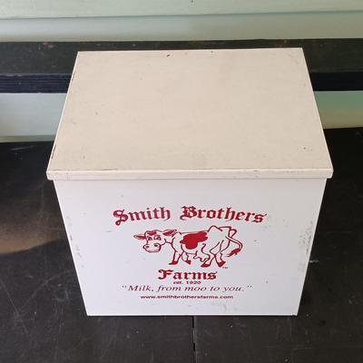 LOT 324: Smith Brothers Farms Metal Dairy Porch Box with Blue Glaze Vase & Garden Pottery