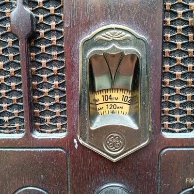 LOT 348: GE Cathedral Radio Model 7-4100JA with Record Stand