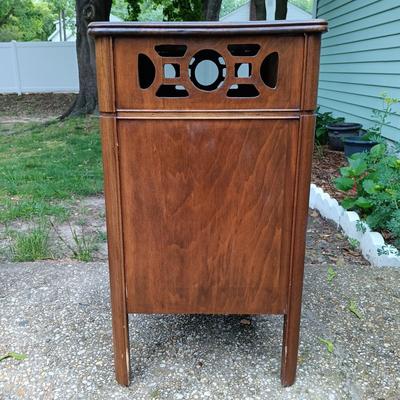LOT 348: GE Cathedral Radio Model 7-4100JA with Record Stand