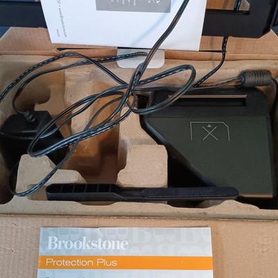 LOT 349: Fujifilm Firepix S4850, Kodak EasyShare Z650 & Brookstone iConvert Slide and Negative Scanner