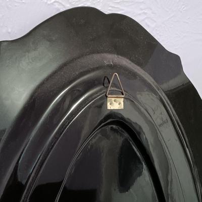 LOT 387: Large Mother of Pearl Inlaid Lacquerware Tray Art