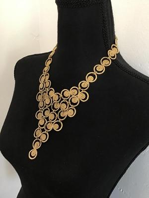 Beautiful Vintage Bib Collar Vintage Inter linked