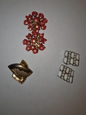 Clip on earrings