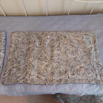 King Size Comforter & More (GBC-BBL)