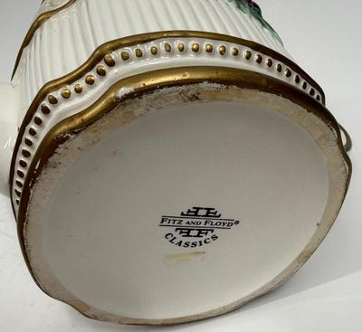 FITZ & FLLOYD Classics - Winter Holiday Christmas Teapot