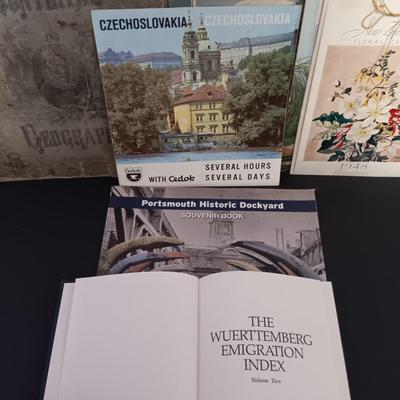 LOT 401: Collection of Vintage Travel Themed Ephemera