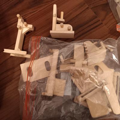 LOT 403: Wooden Dollhouse Furniture and Dolls - Ryan's Room and Unmarked