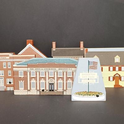 LOT 404: Cats Meow Bridgeton Landmarks Decor