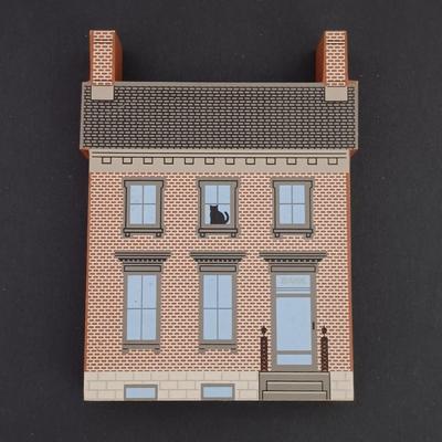LOT 404: Cats Meow Bridgeton Landmarks Decor