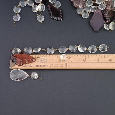 LOT 419: Collection of Chandelier Crystals