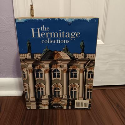 LOT 422: Collection of Art Related Coffee Table Books, Drawing Books & More