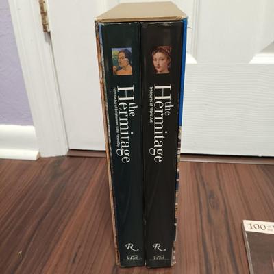 LOT 422: Collection of Art Related Coffee Table Books, Drawing Books & More