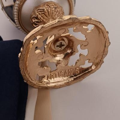 LOT 423: Faberge Miniature Plate, Rodolfo Roma Scarf, Berkshire Scarf, Charlie Solid Perfume Envelope Charm & More