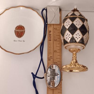 LOT 423: Faberge Miniature Plate, Rodolfo Roma Scarf, Berkshire Scarf, Charlie Solid Perfume Envelope Charm & More