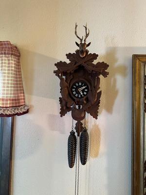 CUCKOO CLOCK WITH DEER HEAD