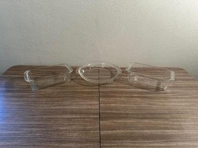 ANCHOR HOCKING AND PYREX GLASS BAKING DISHES