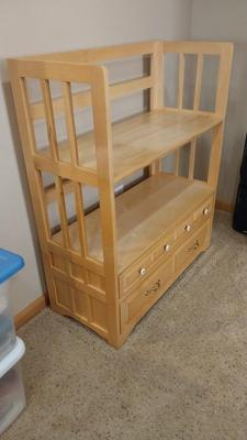 WOODEN SHELVING UNIT WITH STORAGE