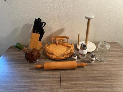 FARBERWARE CUTLERY IN A BLOCK, LAZY SUSAN, PAPER TOWEL HOLDER AND MORE