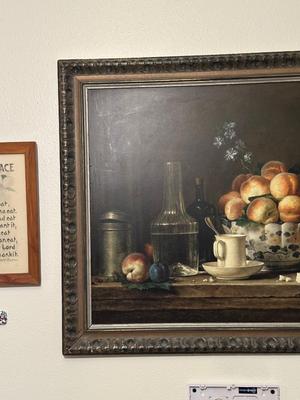 WALL DECOR