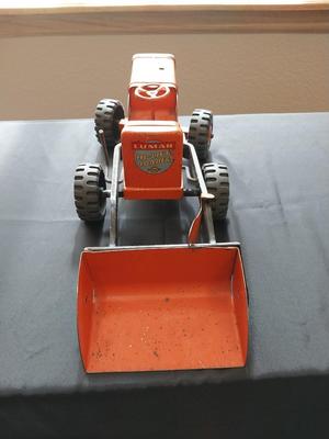 VINTAGE LUMAR HI-LIFT LOADER