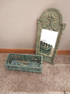 DECOR MIRROR AND WOODEN BOX
