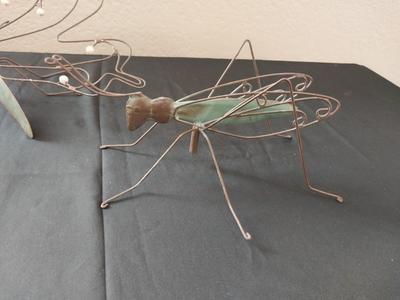 METAL BUTTERFLY & GRASSHOPPER AND OTHER DECOR