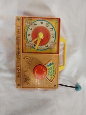 VINTAGE FISHER PRICE HICKORY DICKORY DOCK CLOCK AND CASH REGISTER